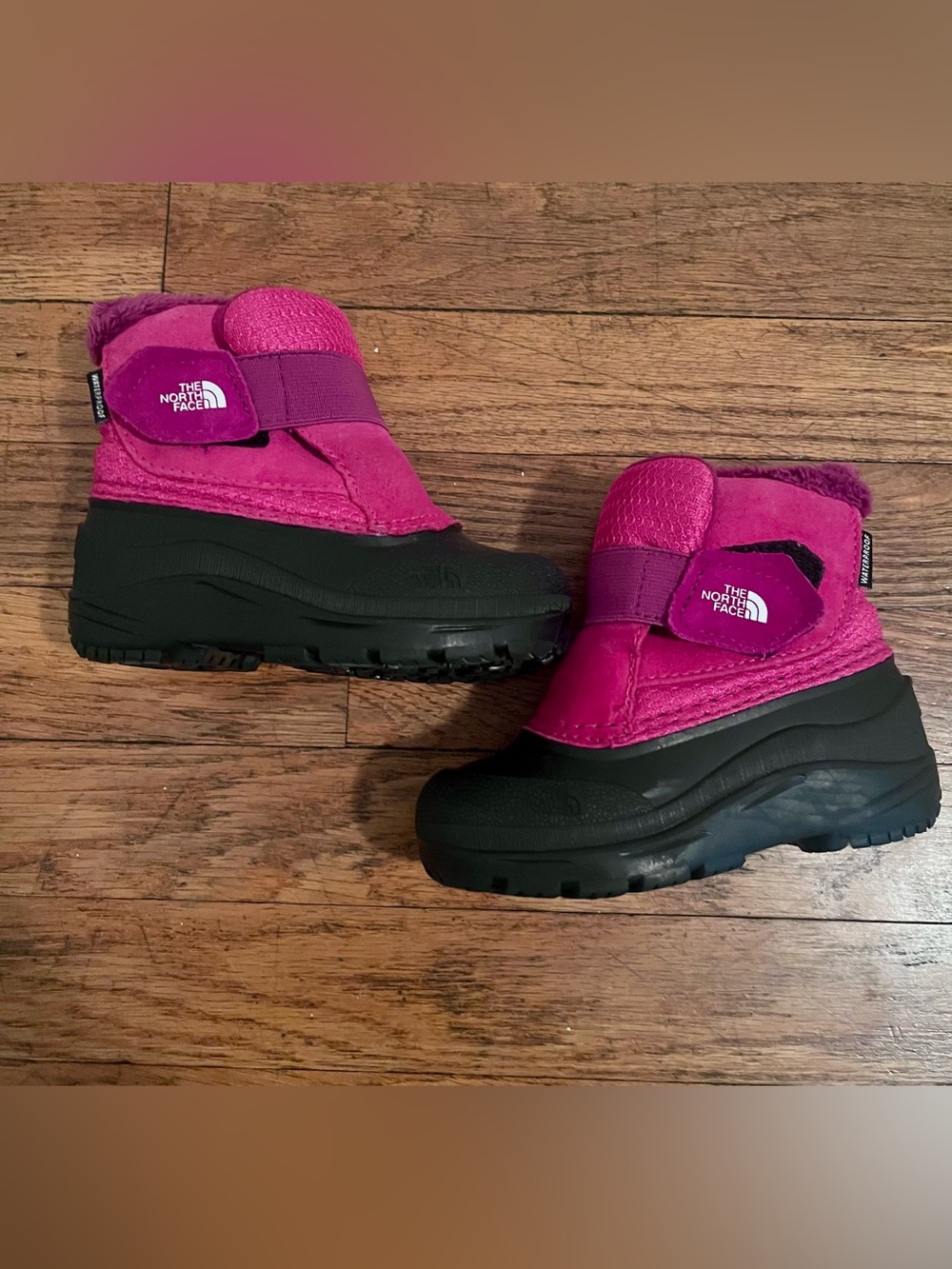 EUC north face pink toddler snow boot size 8